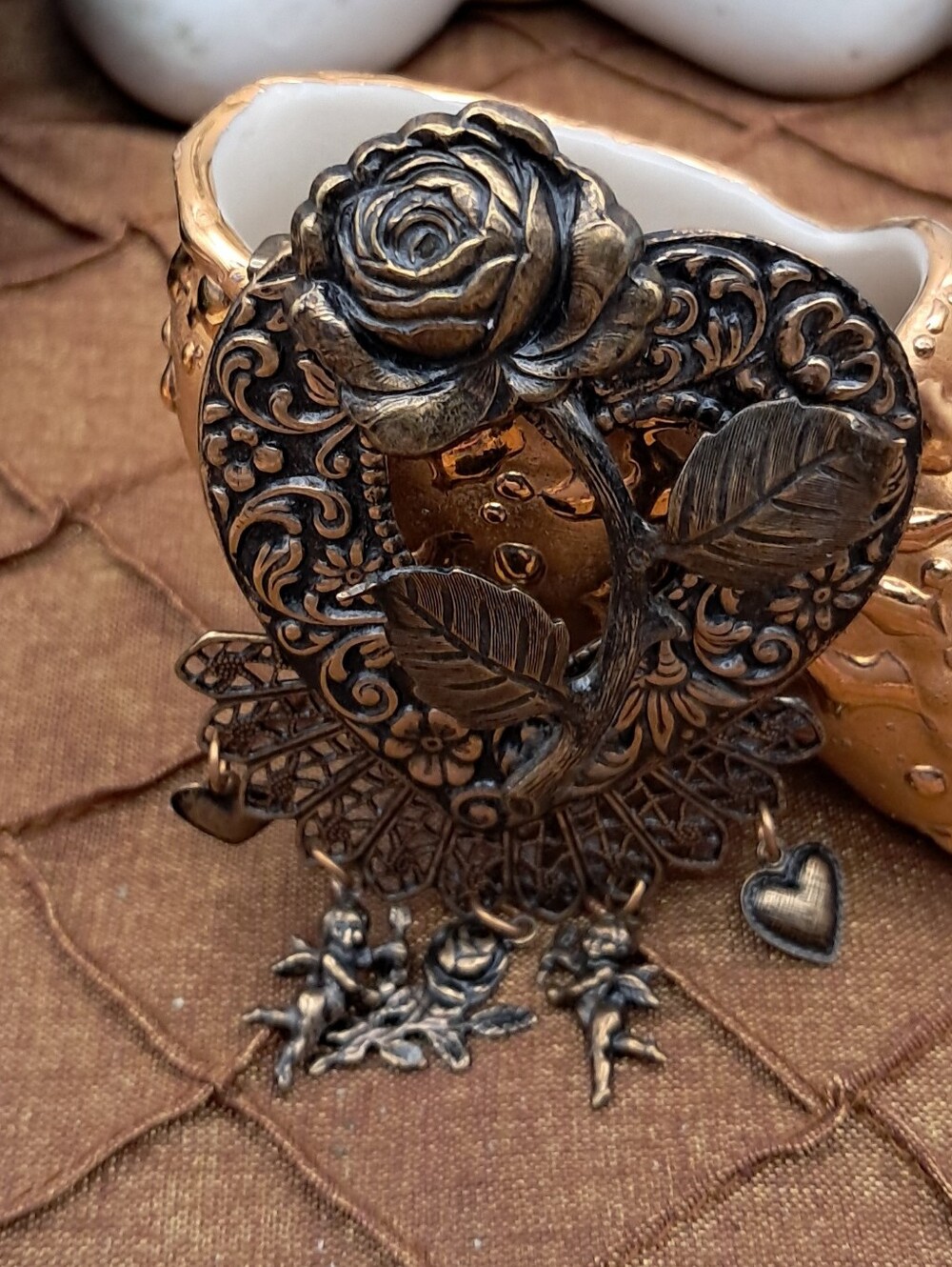 Antiqued Mixed Metal Rose Heart Dangle Brooch (Goldtone & Silvertone)